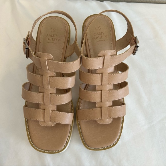 Oasis Society Women’s Platform Gladiator Sandal in Light Tan/White, Size 8.5 - Picture 5 of 9